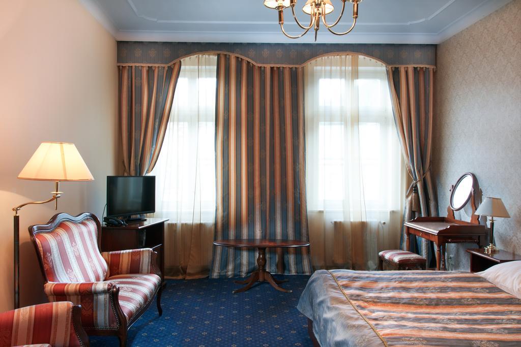 Hotel Ostende Karlovy Vary Exterior photo